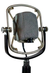akg d 25