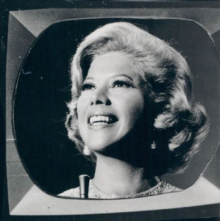 dinah shore with rca starmaker dinah shore with rca starmaker