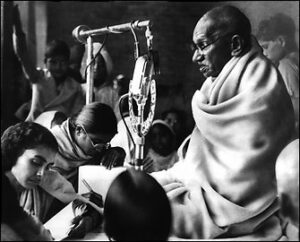 gandhi with american d9